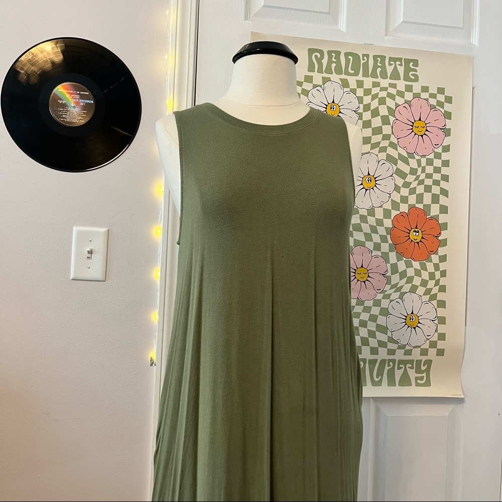 Time and Tru Olive sleeveless dress, 8-10 Medium